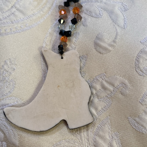 Pamela Reece Originals-porcelain Witch-boot & crystal necklace/earrings set - Picture 3 of 5
